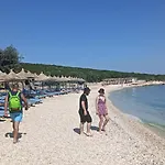 Artemis House * Vlorë