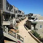 Artemis House דירה
