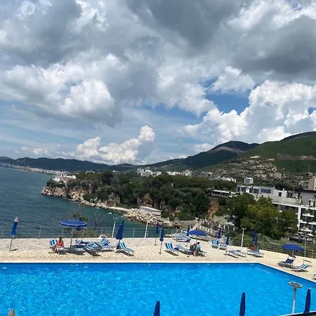 Artemis House * Vlorë