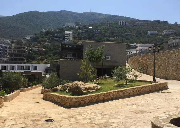 Artemis House Vlorë