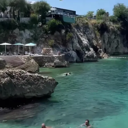 Artemis House Apartament *