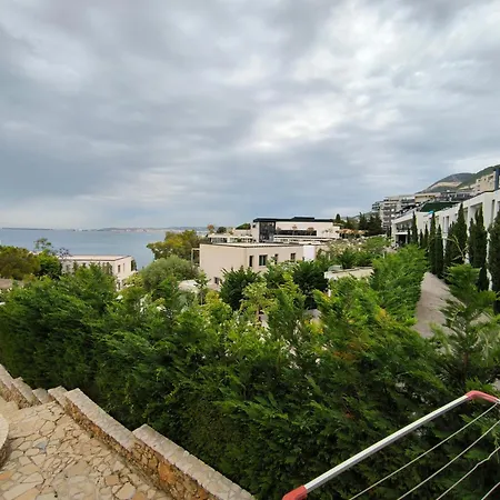 Apartment Artemis House Vlore