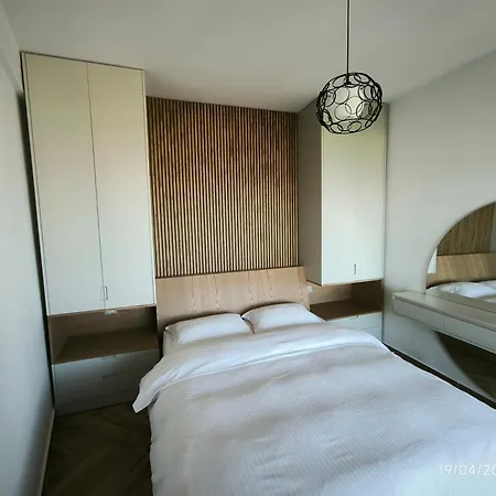 Artemis House * Vlore